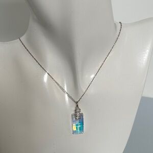 925 sterling Silver Necklace with Iridescent Pendant